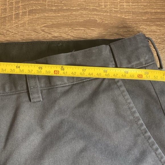 EUC Mens Vintage L.L Bean Navy Blue Comfort Waist Pleated Pants Size 42x34 - Picture 4 of 8